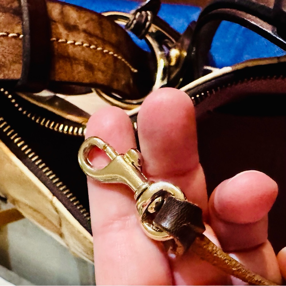 Dooney & Bourke Croc Embossed Leather Hobo bag - NWOT - Picture 8 of 16